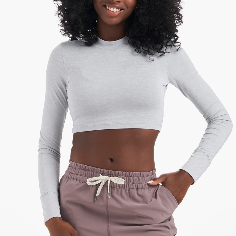Vuori Long-Sleeve Lux Crop Tee